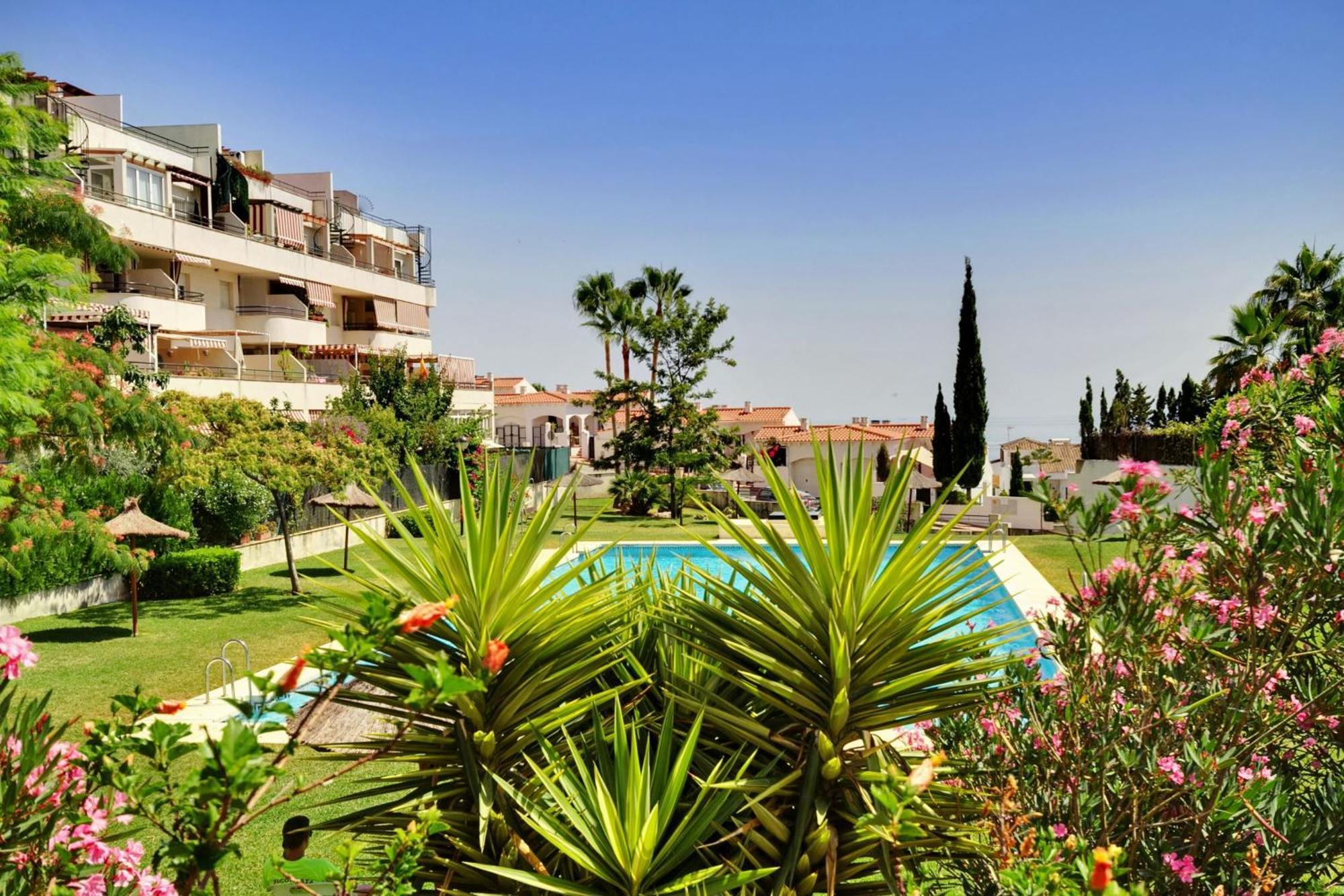 Del Parque Flats - Golf & Beach Terrace Málaga Kültér fotó